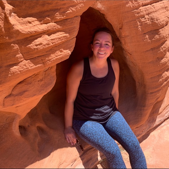 Meet your Posher, Kiara - Picture 2 of 3